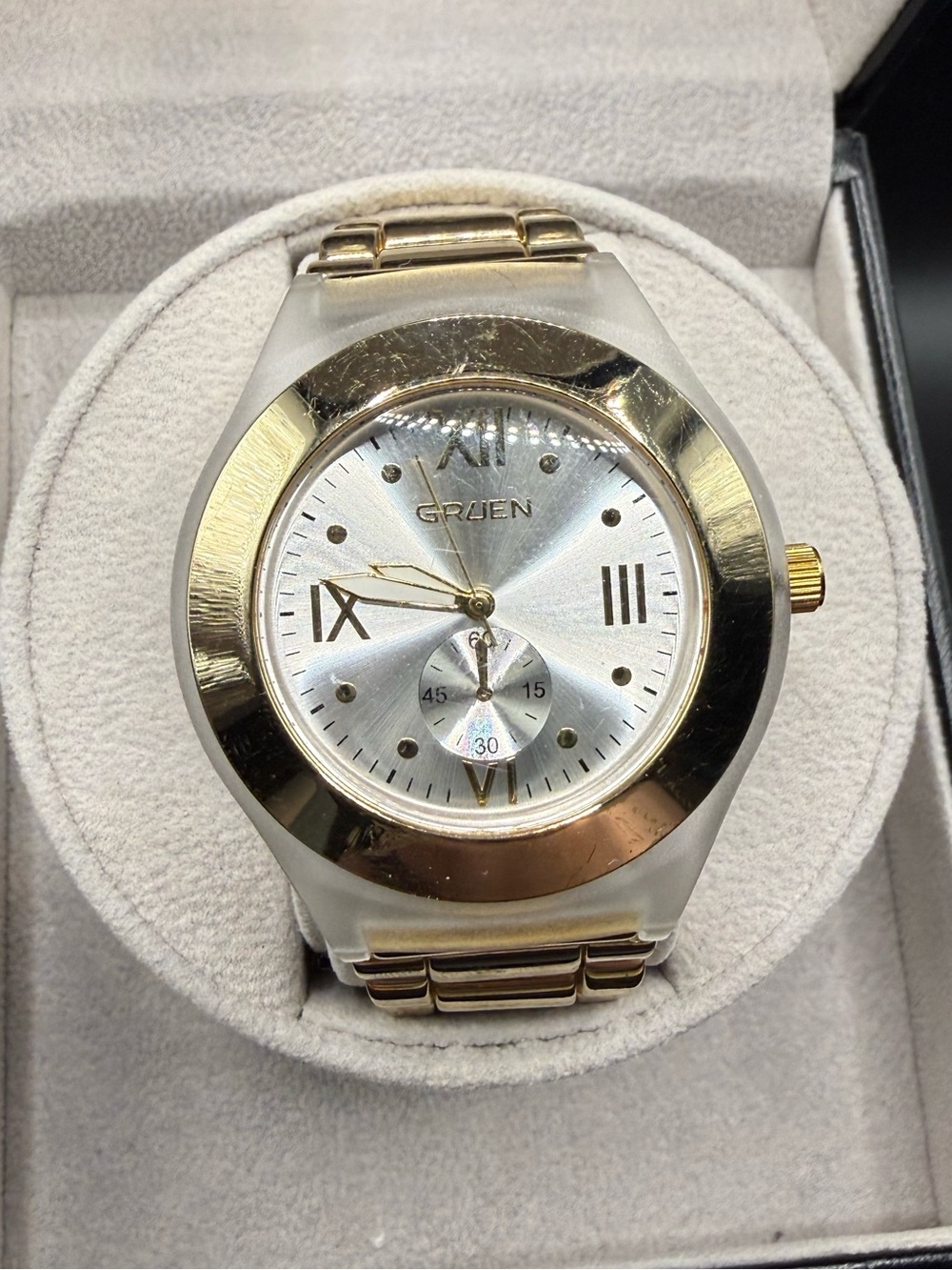 Gruen Womens Gold Watch F3360051 Silver Dial Roman Numerals 43.2mm Quartz 6.69in